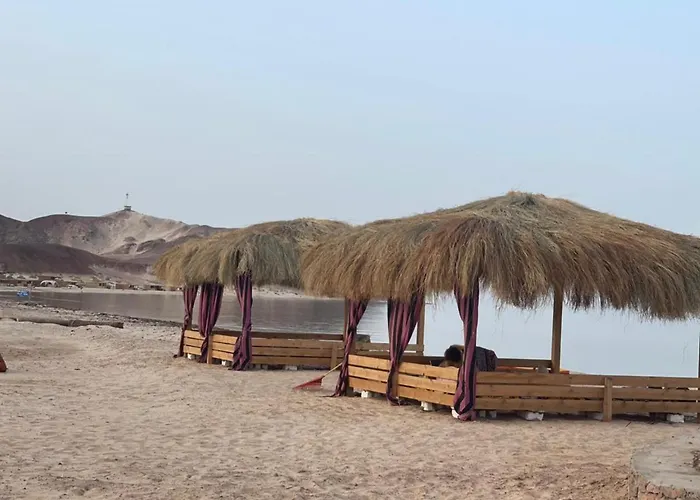 Alkhalil Beach Camp Szálloda
