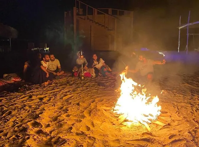 Alkhalil Beach Camp Szálloda