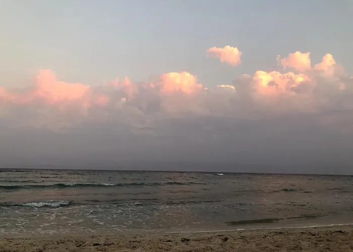 Alkhalil Beach Camp Szálloda